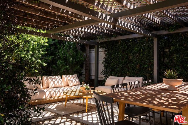 1654 Stearns Drive, Los Angeles, CA 90035