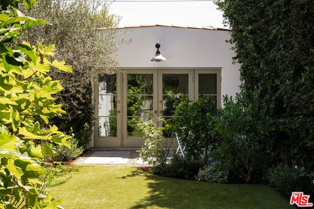 1654 Stearns Drive, Los Angeles, CA 90035