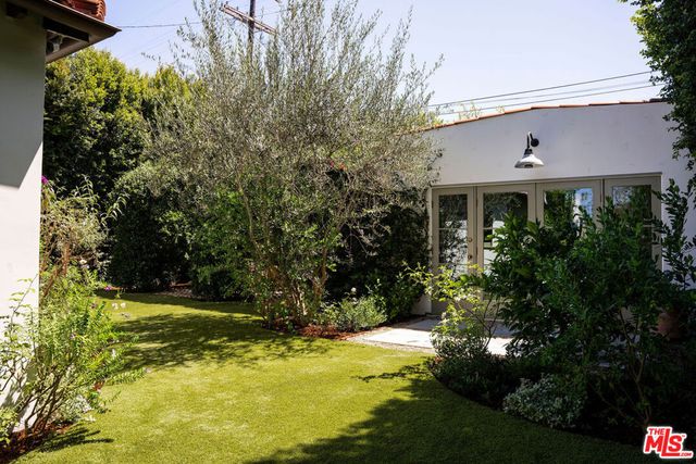 1654 Stearns Drive, Los Angeles, CA 90035
