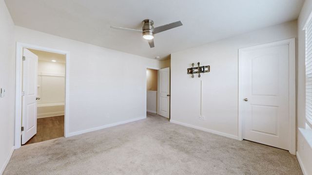 4056 Cody Dr, La Vergne, TN 37086