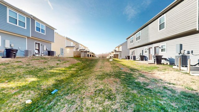 4056 Cody Dr, La Vergne, TN 37086