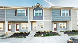 4056 Cody Dr, La Vergne, TN 37086