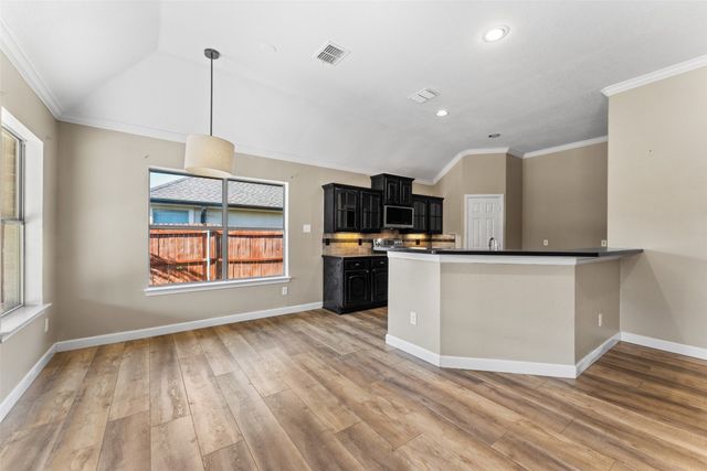 132 Birdsong Lane, Terrell, TX 75160