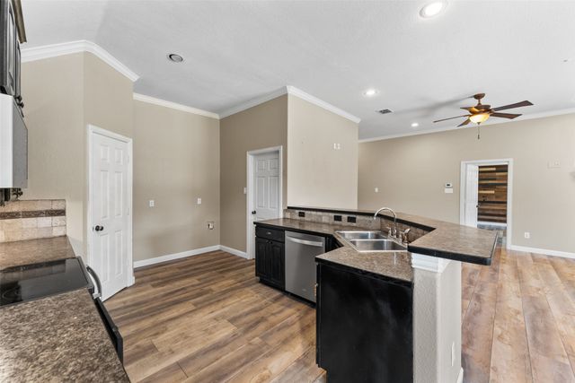 132 Birdsong Lane, Terrell, TX 75160