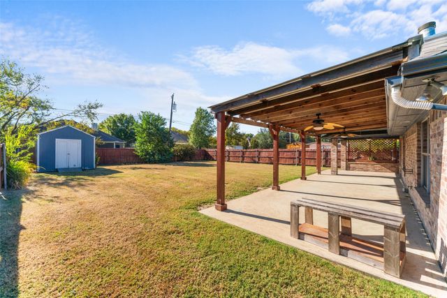 132 Birdsong Lane, Terrell, TX 75160