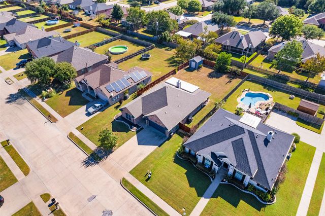 132 Birdsong Lane, Terrell, TX 75160