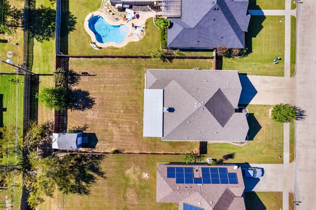 132 Birdsong Lane, Terrell, TX 75160