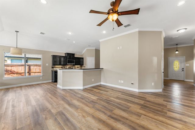 132 Birdsong Lane, Terrell, TX 75160