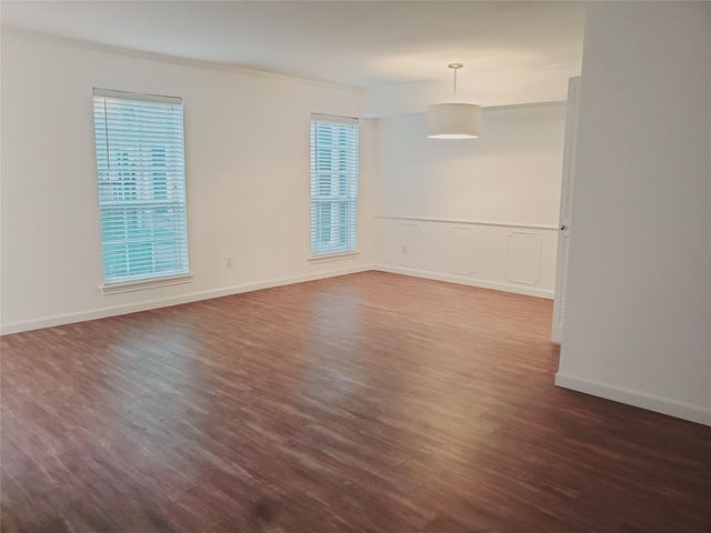 361 N Post Oak Lane 131, Houston, TX 77024