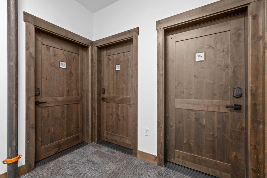 105 Wildcat Way, Whitefish, MT 59937 photo 32