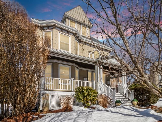 15 Henshaw St 1, Boston, MA 02135