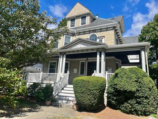 15 Henshaw St 1, Boston, MA 02135
