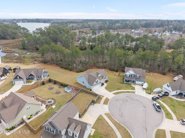 121 Shadow Creek Drive, Hubert, NC 28539