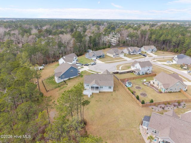 121 Shadow Creek Drive, Hubert, NC 28539