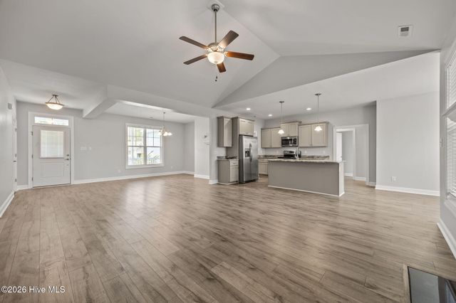 121 Shadow Creek Drive, Hubert, NC 28539