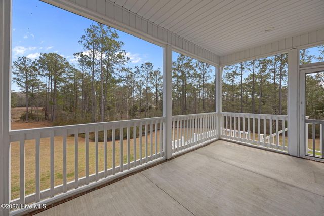 121 Shadow Creek Drive, Hubert, NC 28539