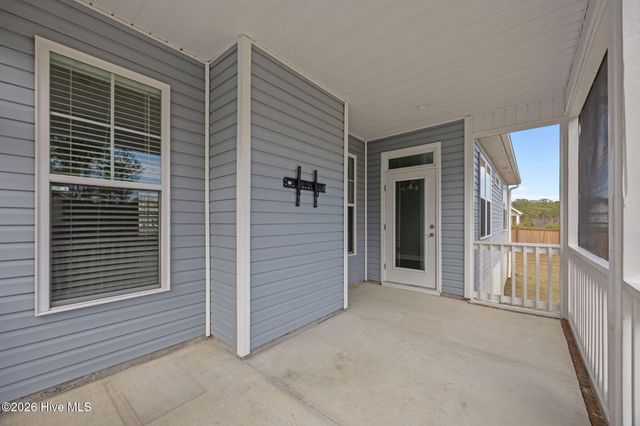 121 Shadow Creek Drive, Hubert, NC 28539