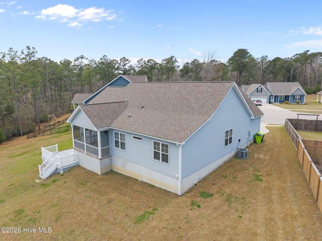 121 Shadow Creek Drive, Hubert, NC 28539