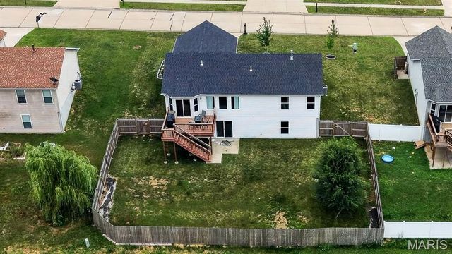 527 Falcons Flight, Wright City, MO 63390