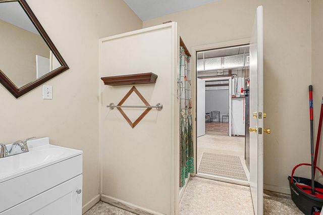 1084 Beech Crest Drive, New Ulm, TX 78950