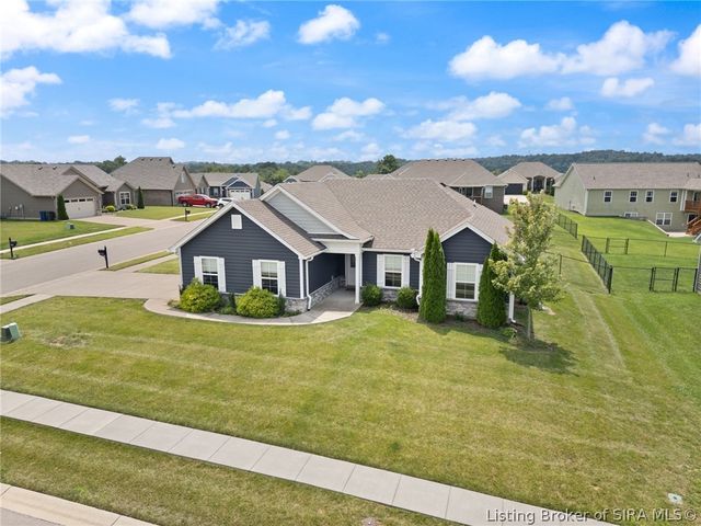 6003 Crestview Lane, Georgetown, IN 47122
