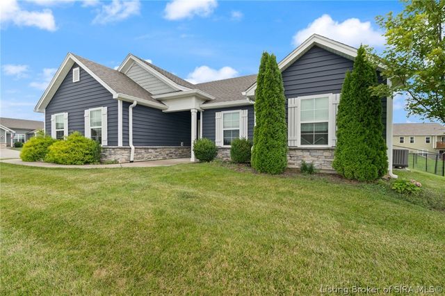 6003 Crestview Lane, Georgetown, IN 47122