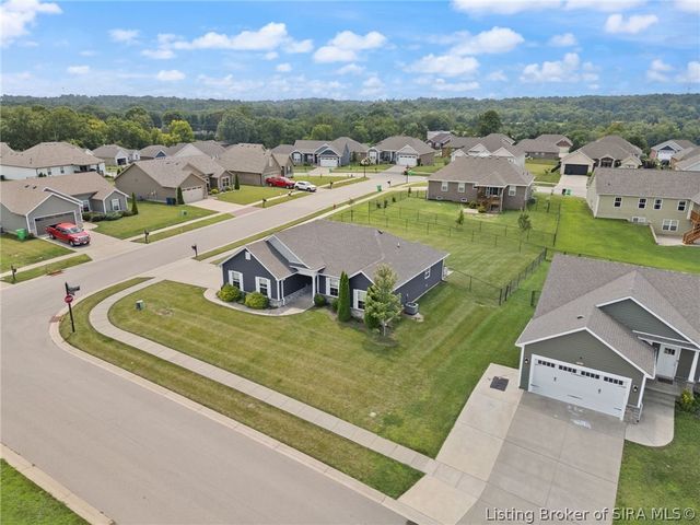 6003 Crestview Lane, Georgetown, IN 47122
