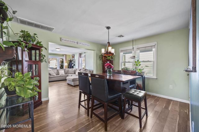 36 Cherry Street, Tinton Falls, NJ 07724