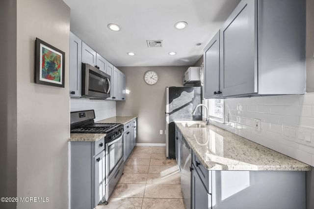 36 Cherry Street, Tinton Falls, NJ 07724