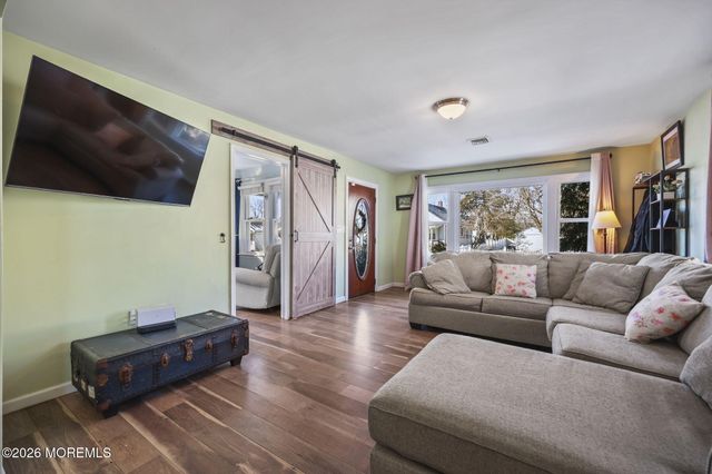 36 Cherry Street, Tinton Falls, NJ 07724