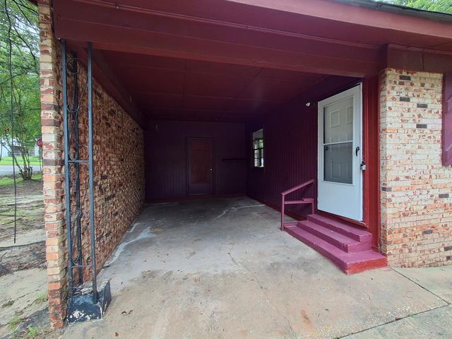 1300 Bruce St, Dothan, AL 36301