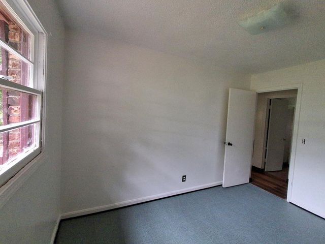 1300 Bruce St, Dothan, AL 36301