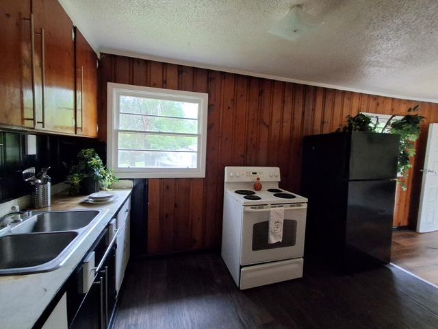 1300 Bruce St, Dothan, AL 36301