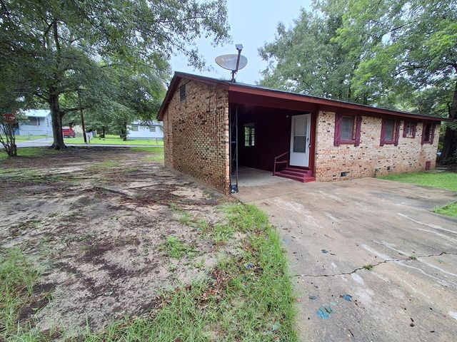 1300 Bruce St, Dothan, AL 36301