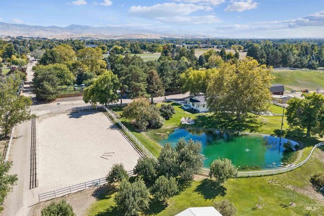 1381 W Meander Dr, Eagle, ID 83616