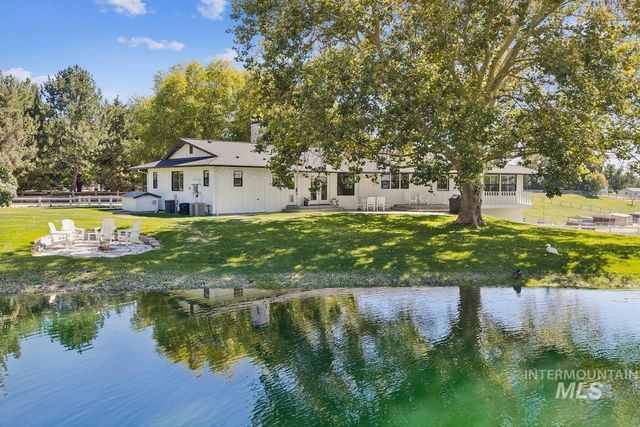 1381 W Meander Dr, Eagle, ID 83616