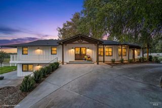 1381 W Meander Dr, Eagle, ID 83616