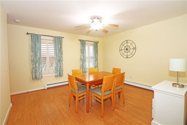 359 Main Road, Tiverton, RI 02878