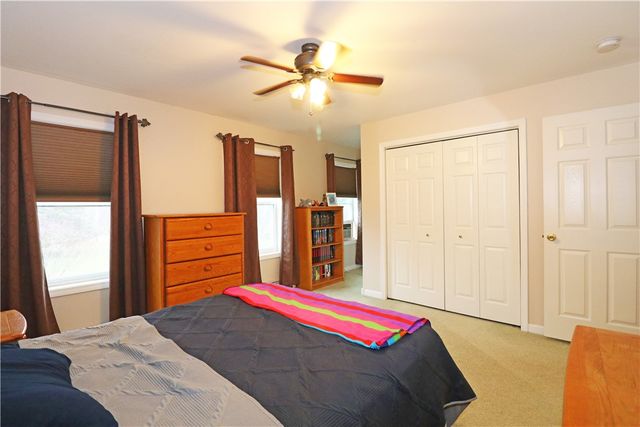 359 Main Road, Tiverton, RI 02878