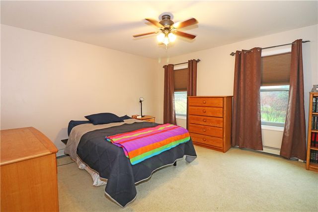 359 Main Road, Tiverton, RI 02878