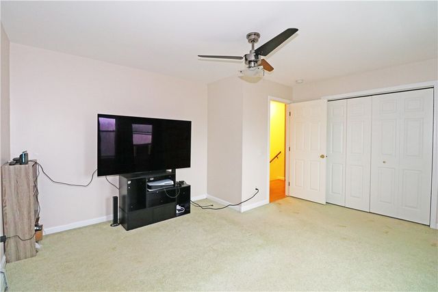 359 Main Road, Tiverton, RI 02878