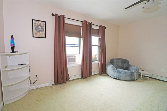 359 Main Road, Tiverton, RI 02878