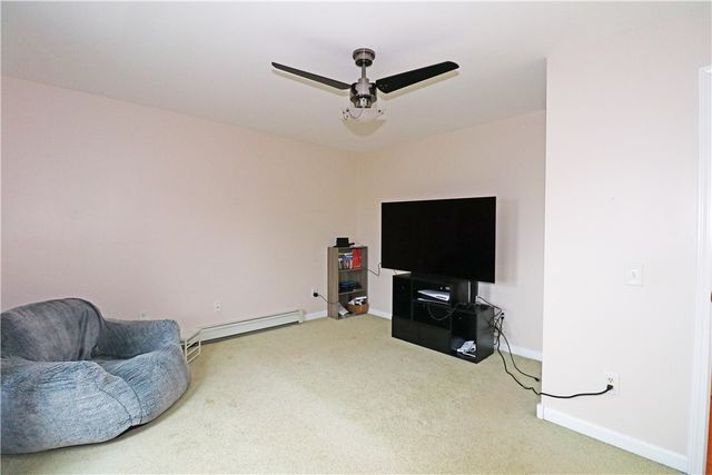 359 Main Road, Tiverton, RI 02878