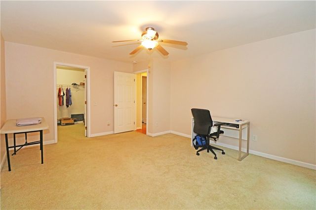 359 Main Road, Tiverton, RI 02878