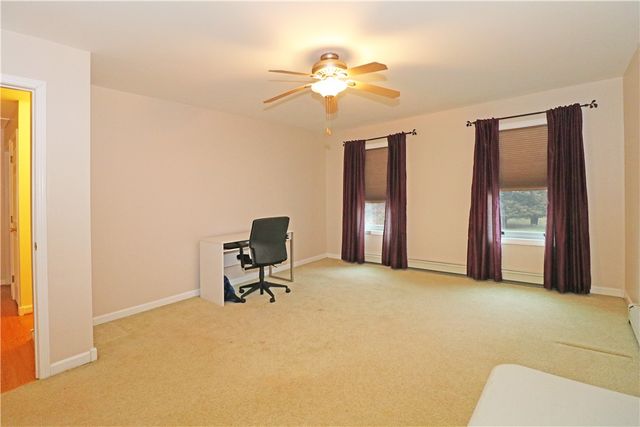 359 Main Road, Tiverton, RI 02878