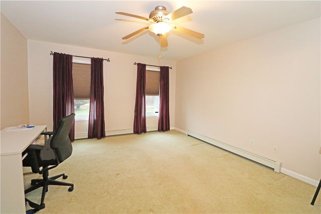 359 Main Road, Tiverton, RI 02878