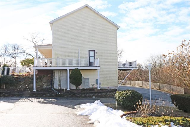 359 Main Road, Tiverton, RI 02878