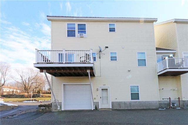 359 Main Road, Tiverton, RI 02878