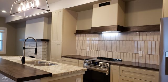 2832 N Park Avenue, Indianapolis, IN 46205