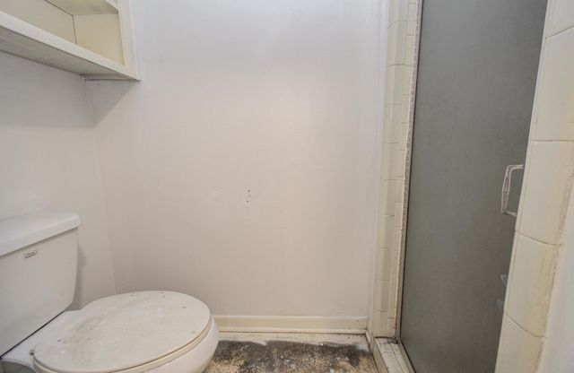 1002 Warwick Street, Eagle Lake, TX 77434